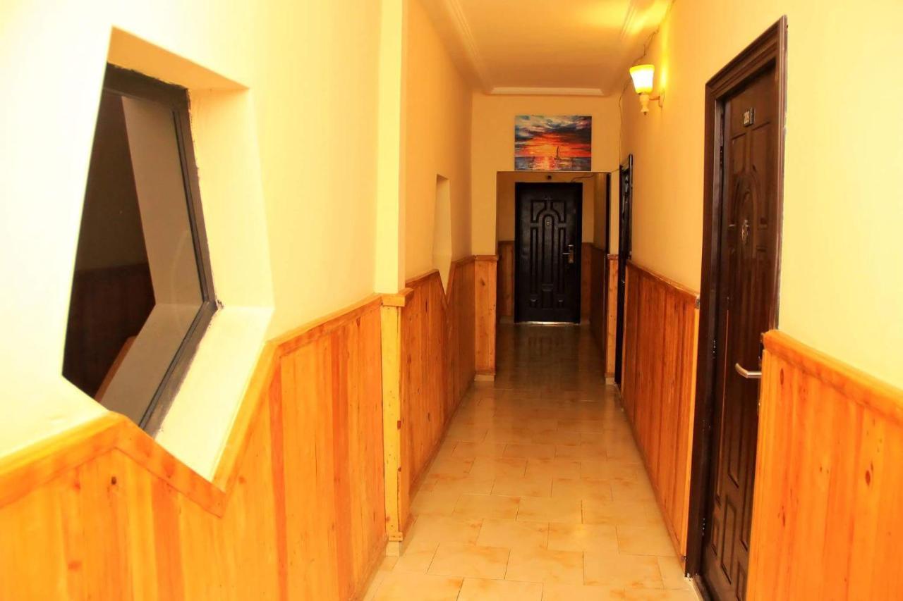 Hotel Saphir Abidjan Exteriör bild