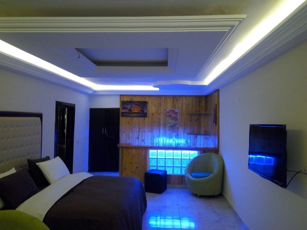 Hotel Saphir Abidjan Exteriör bild